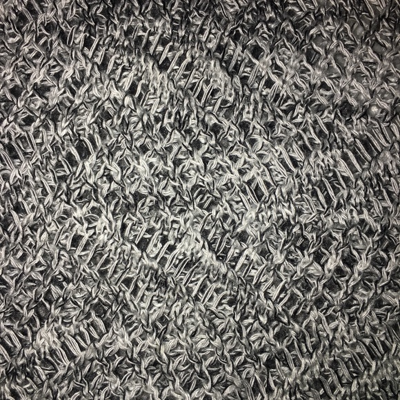 Comfy Knit Sweater. - Picture 3 of 4